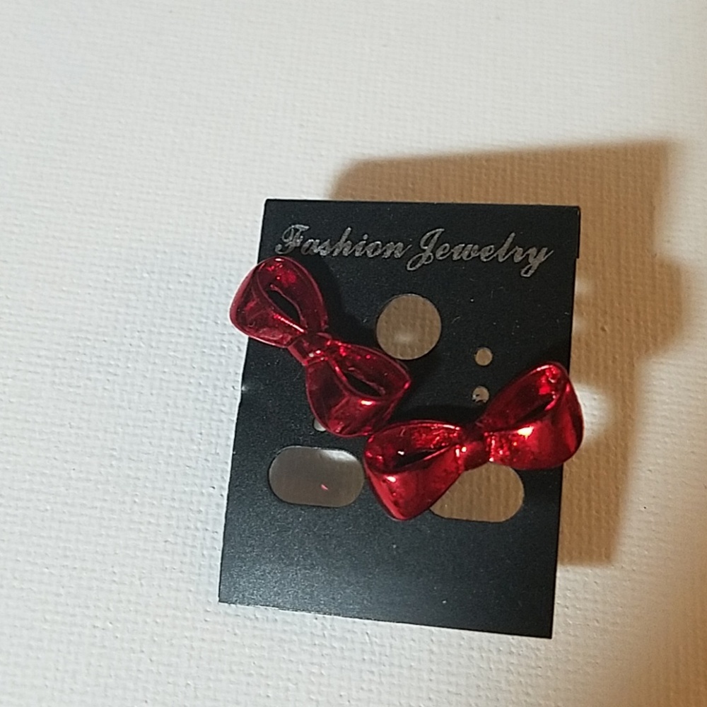 Bright Red Bow Earrings 16$
